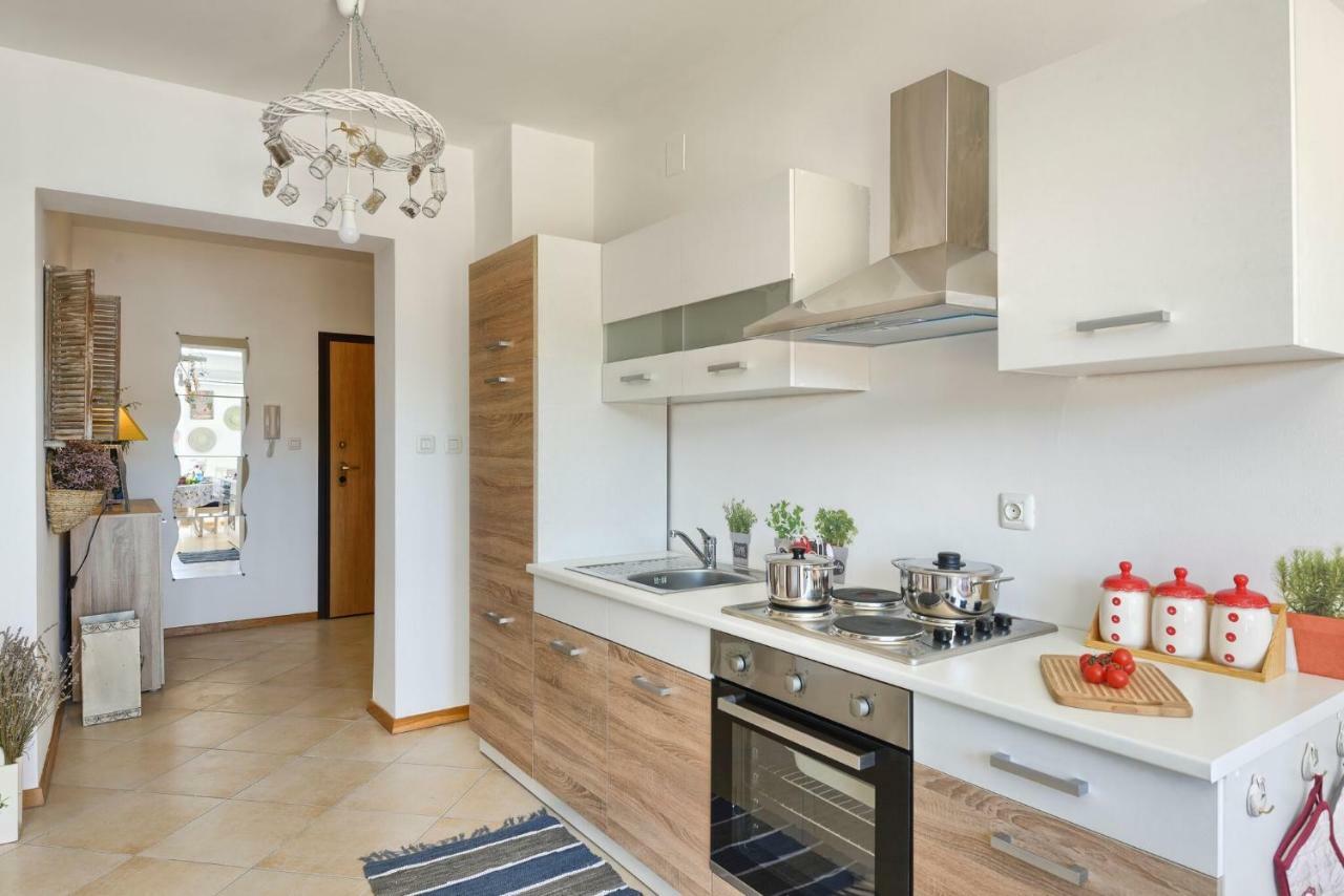 Duboko Plavo Apartment Krnica Luaran gambar