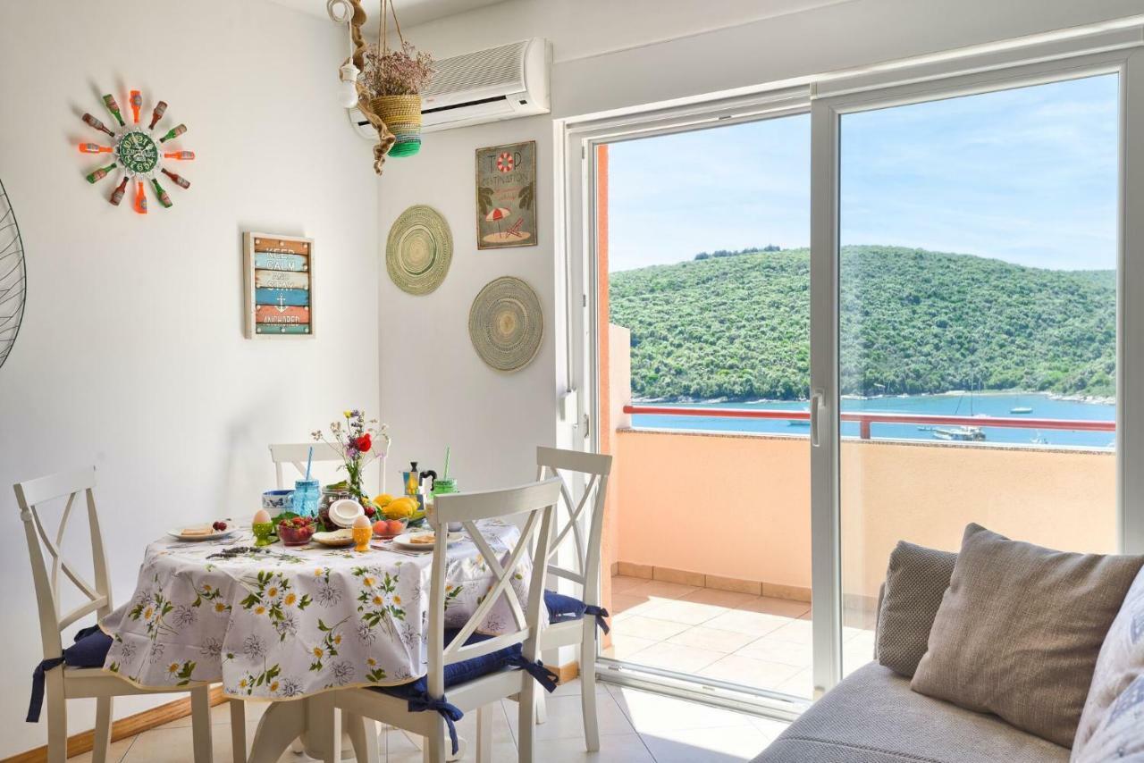 Duboko Plavo Apartment Krnica Luaran gambar