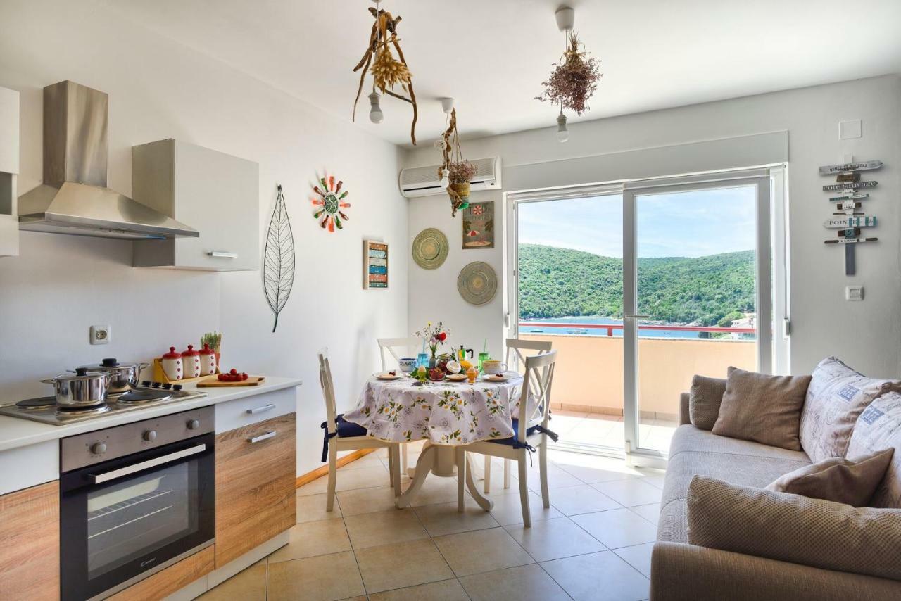 Duboko Plavo Apartment Krnica Luaran gambar